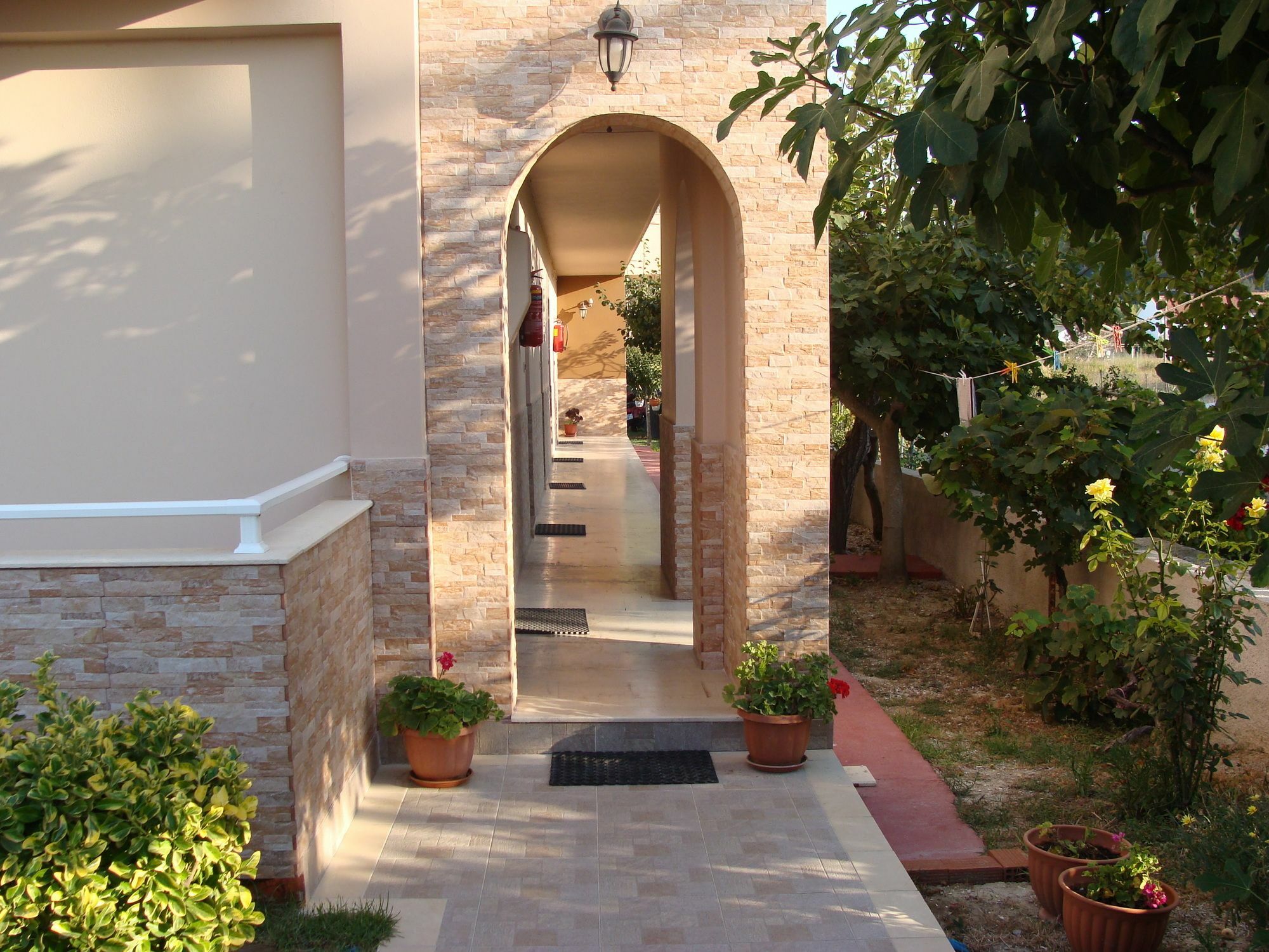 Toula'S Apartments Sidari  Bagian luar foto